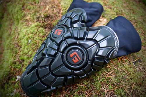 Chrániče loktů G-FORM ELITE Elbow Guards